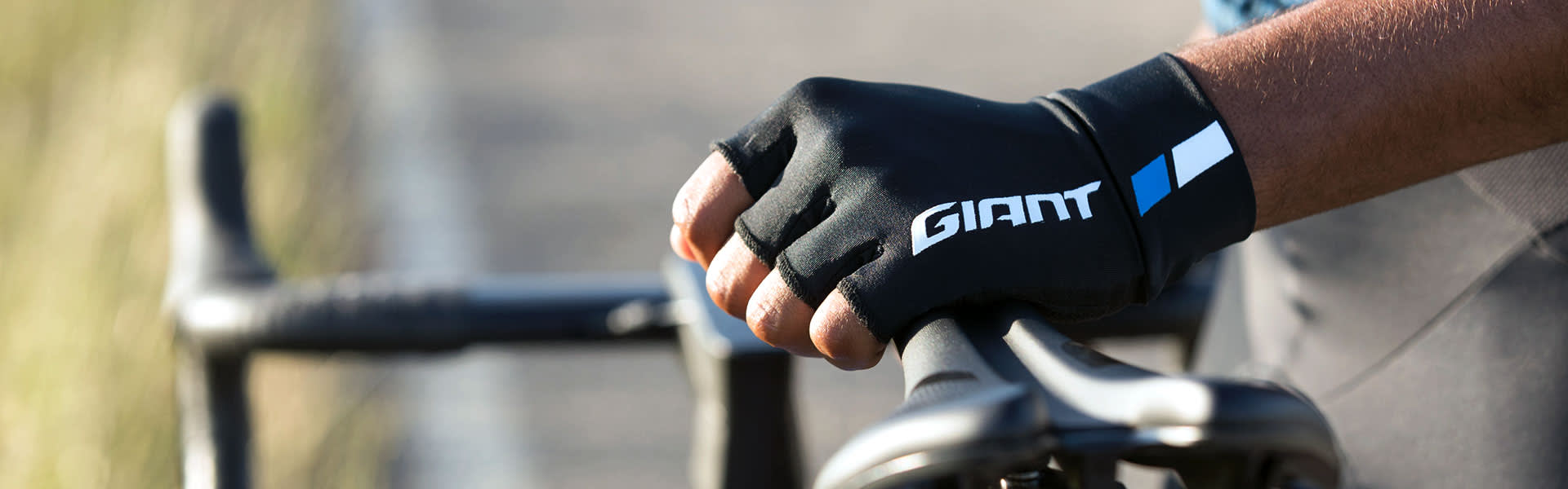 GIANT Alpecin Team Cycling Gloves Bicycle Bike Full Finger Gloves Cycle Mitts UK