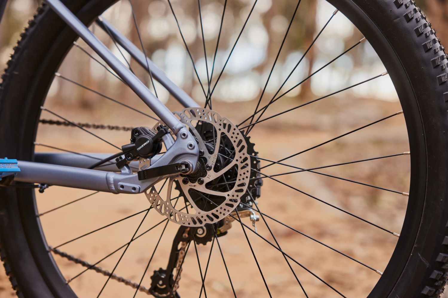 Giant Talon features durable disc brakes