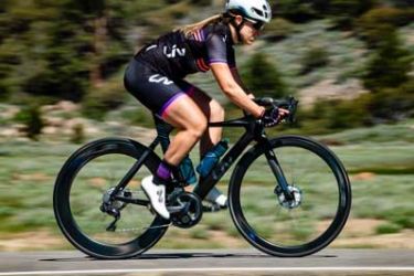 How to Corner on a Road Bike | Liv Cycling Official site