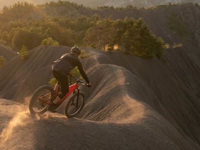 How to descend with your E-MTB