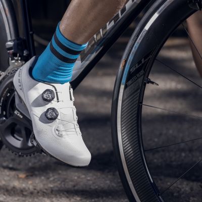 BikeRadar said the new Surge Pro offers a "comfortable yet stiff ride."