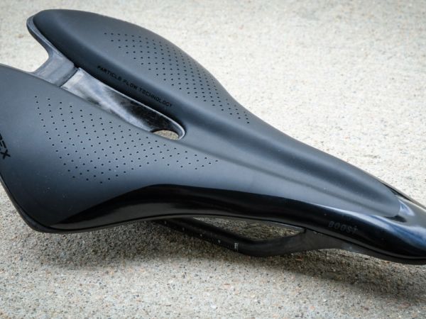 VeloNews: Boost Saddle is "Super Co...