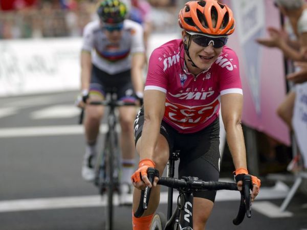 Vos Climbs to Her Third Giro Rosa Stage Win!