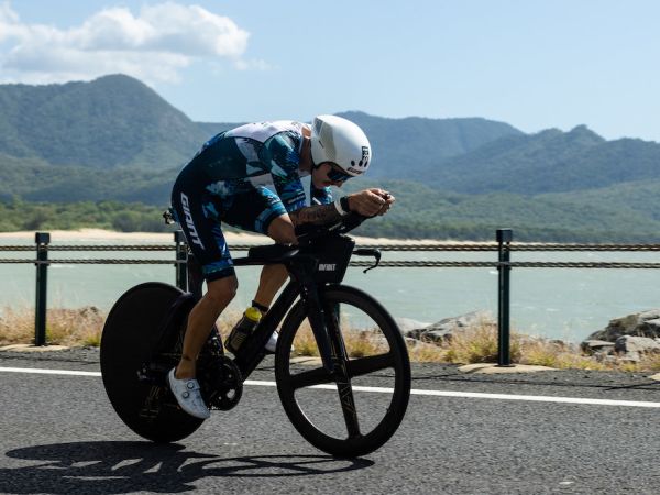 Tim Van Berkel sur le podium de l'Ironman Cairns
