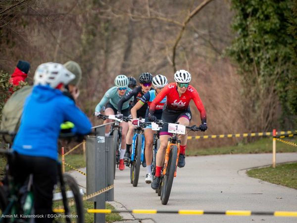 Linda Indergand wins Fullgaz XCO