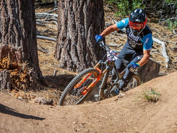 Vezina Wins North American Continental Enduro Series Title!