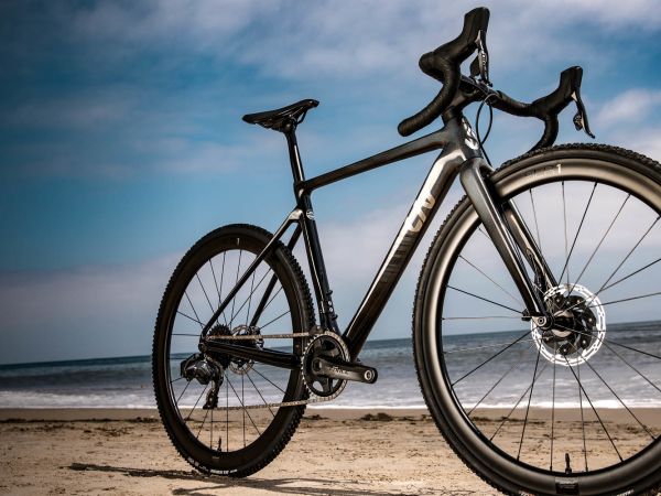 Liv's nieuwe carbon Cyclocrosser: B...