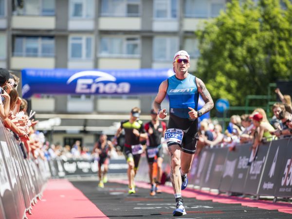 Recenzja stroju triathlonowego Giant Elevate