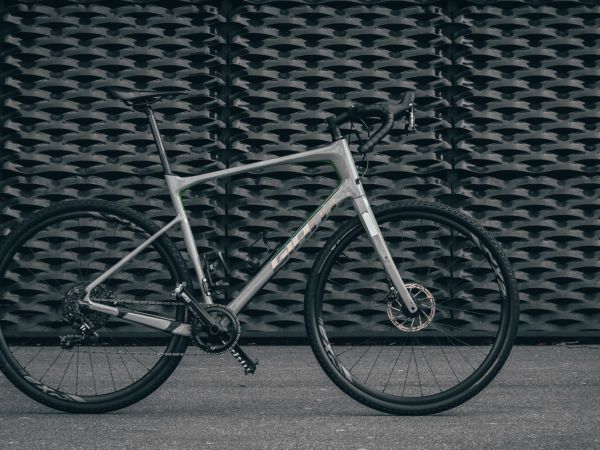 Mamba on bike: test długodystansowy Revolta Advanced 2019