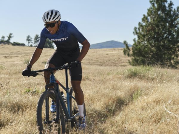 Giant dévoile son nouveau VTT semi-rigide XTC SLR 29 !