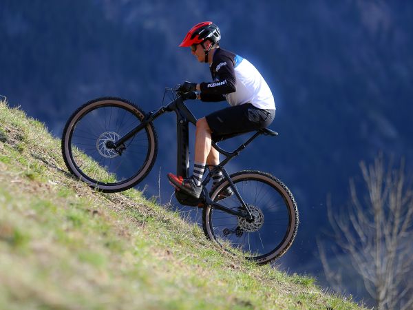 Le Stance E+ 0 Pro est un véritable « passe partout » selon le magazine E-Bike !