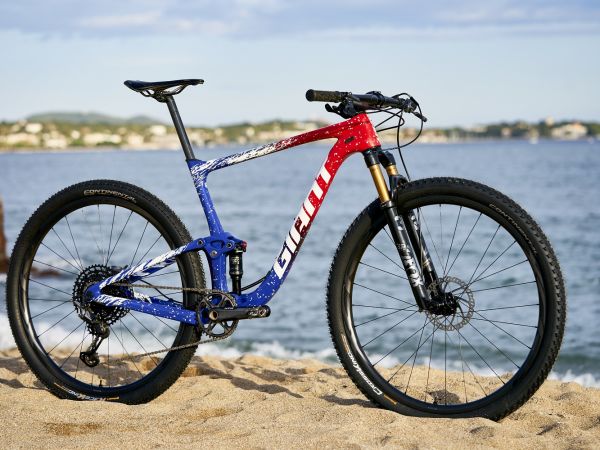 L'Anthem Advanced Pro 29 d'Axel Roudil-Cortinat dans VTT Magazine