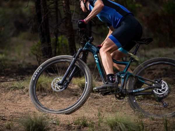 Pique Advanced Pro 29 1 pensé pour attaquer en cross-country selon VTT Magazine