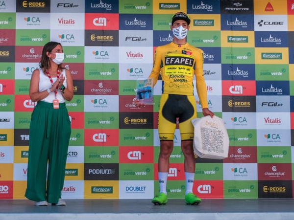 Mauricio Moreira coroado em Évora como grande vencedor da 38.ª Volta ao Alentejo