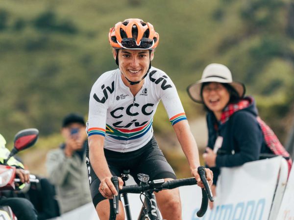Ashleigh Moolman Pasio Wins UCI Cycling Esports World Championship!