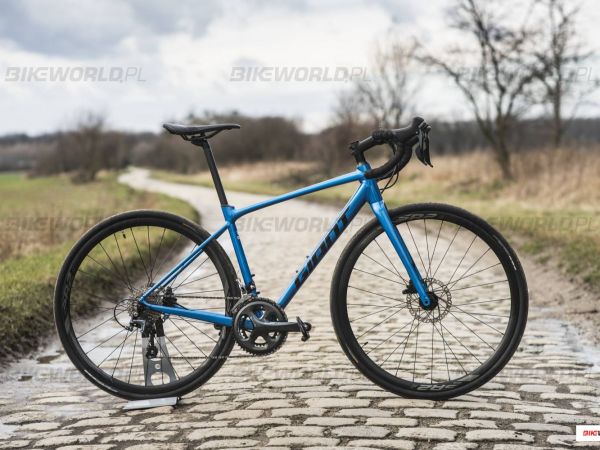 BIKEWORLD.PL: Giant Contend AR 2 to coś więcej niż tylko szosa!