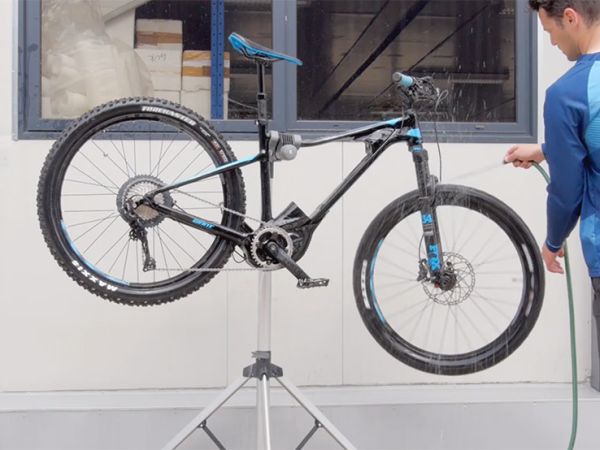 How to Wash an E-Bike