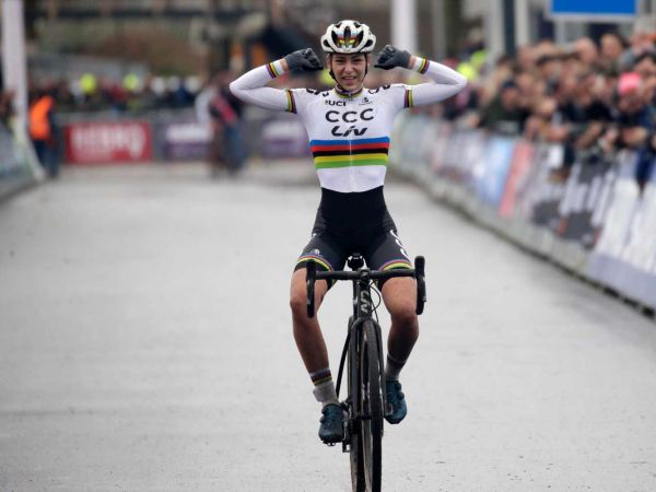Inge Van Der Heijden Wins Dutch CX National Championships!