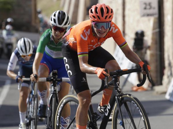 Vos Wins Stages 3 and 5 at Giro Rosa!