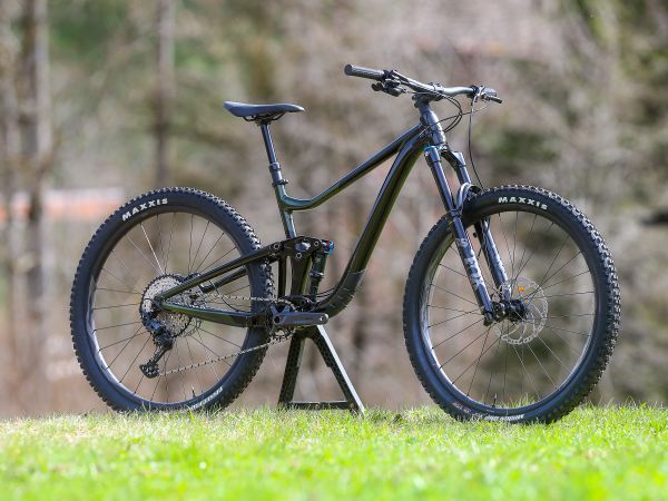 Le VTT Giant Trance X 29 1 est le meilleur descendeur des VTT trail retenus par VTT Magazine.
