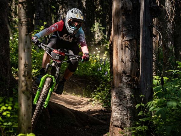 Liv Racing 선수 Leonie Picton, Crankworks 서머 시리즈에 출전하다!