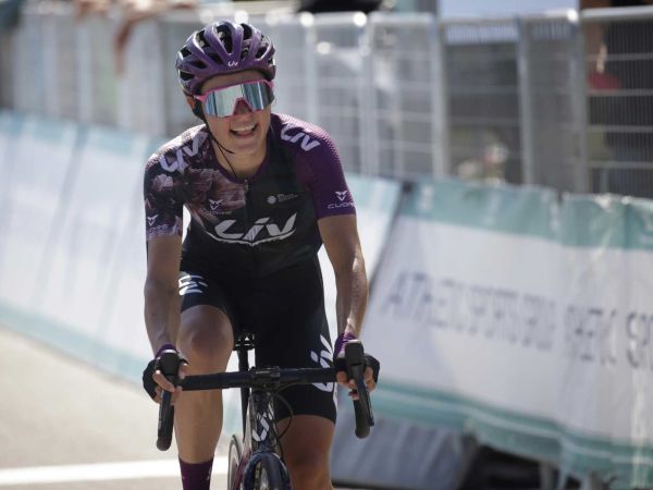 Sofia Bertizzolo wins La Classique Morbihan!