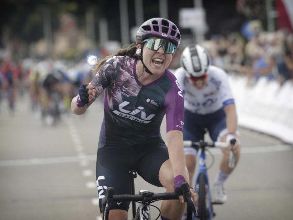 Alison Jackson winning stage 1 Simac Ladies Tour