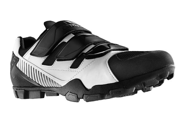 giant bike shoes