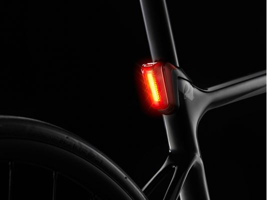 giant aero rear light