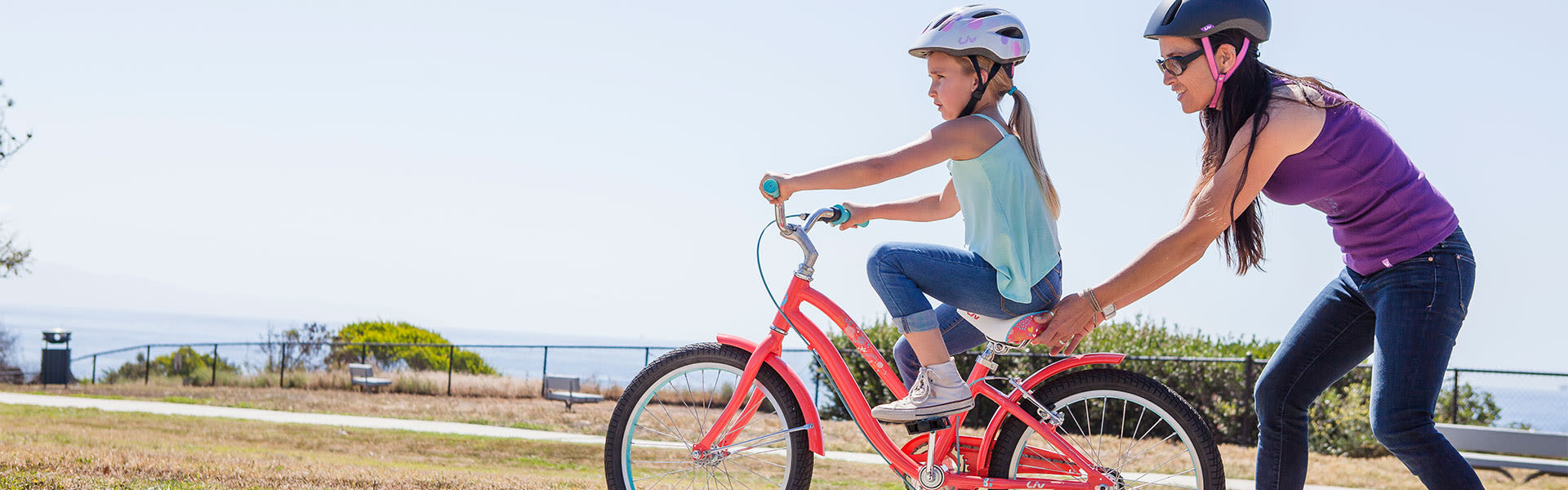 teaching child to cycle