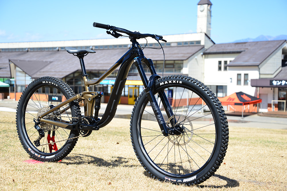 ＴＲＩ FOX カーボンフレーム 29インチ MTB TRI FOX カーボンフレーム 29インチ MTB TRI FOX カーボン