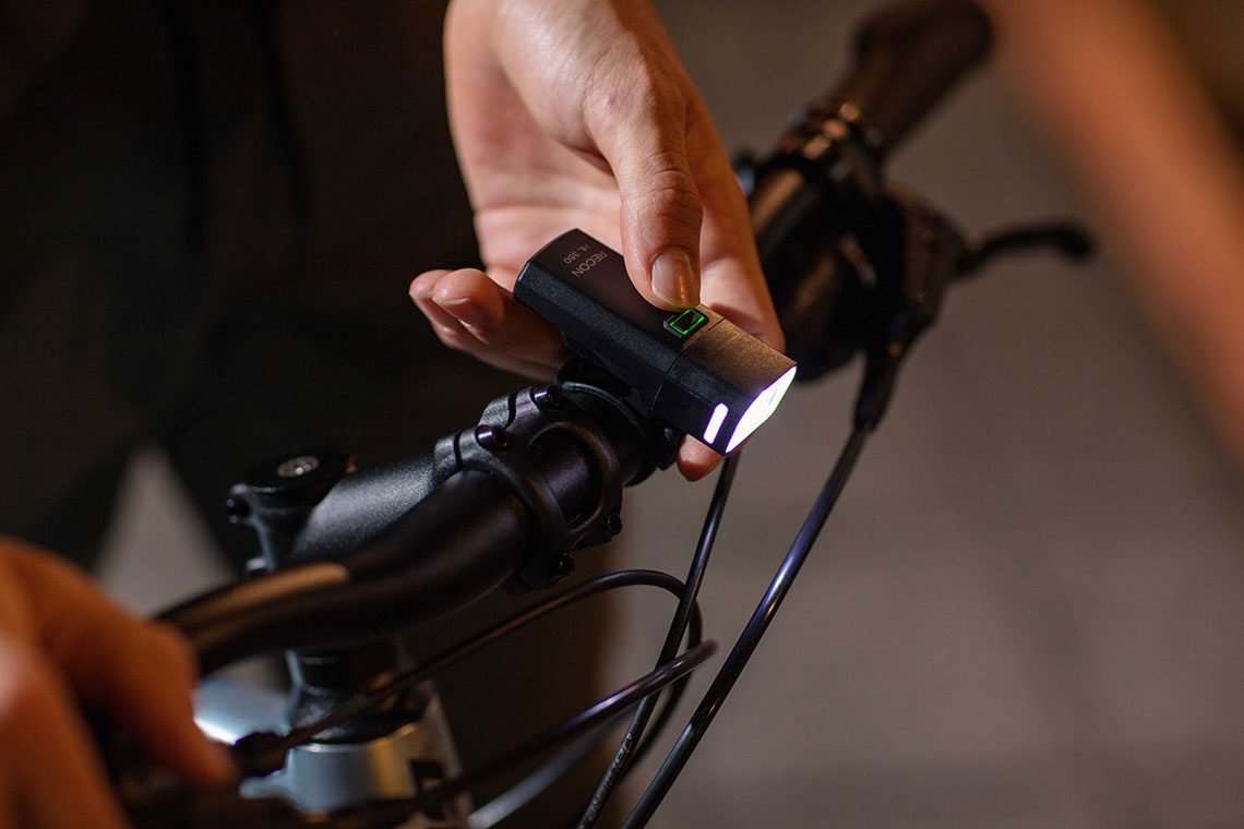 Giant store bike headlight