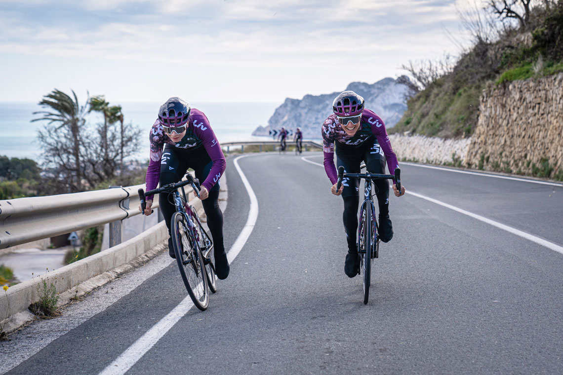 breakaway in cycling