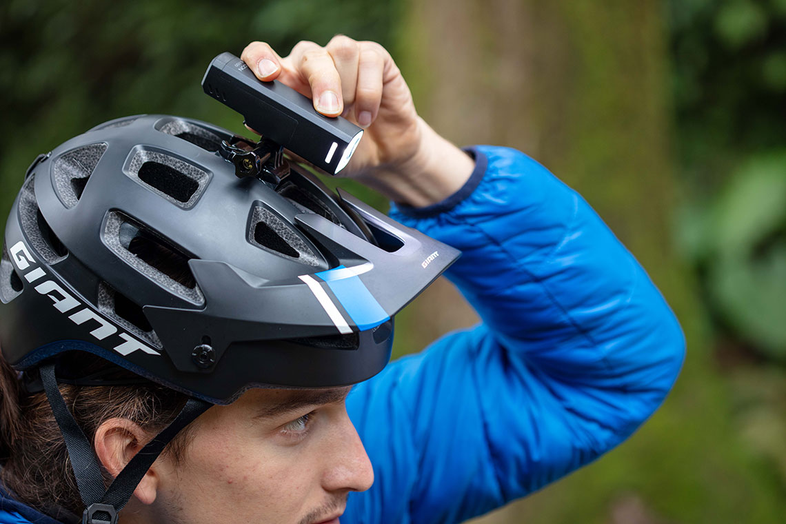 giant bike helmet light