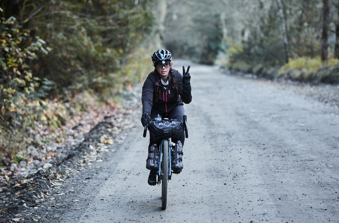 Bikepacking mit dem Gravel Bike: Taschen, Zubehör & Packliste