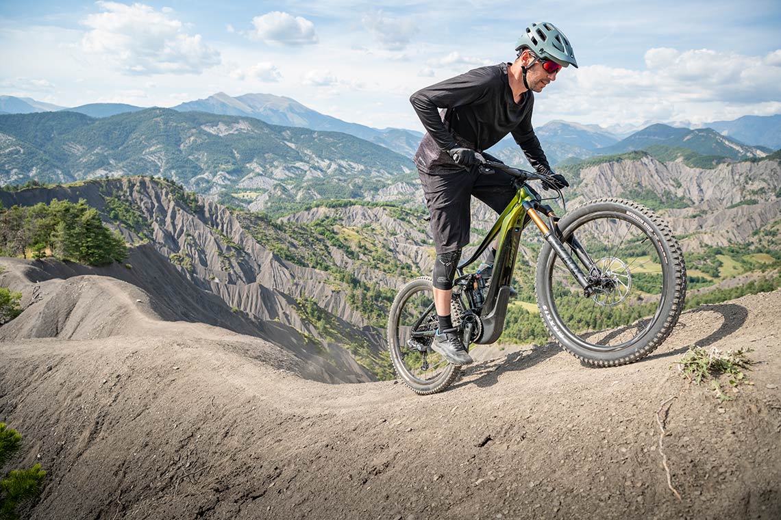 mountain bike gear for uphill