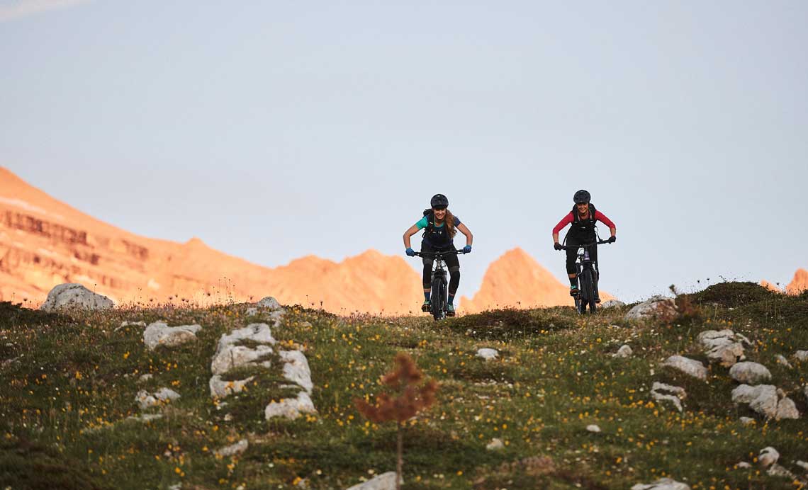 Travel On or Off the Trail with these Smart Road and Mountain Bikes