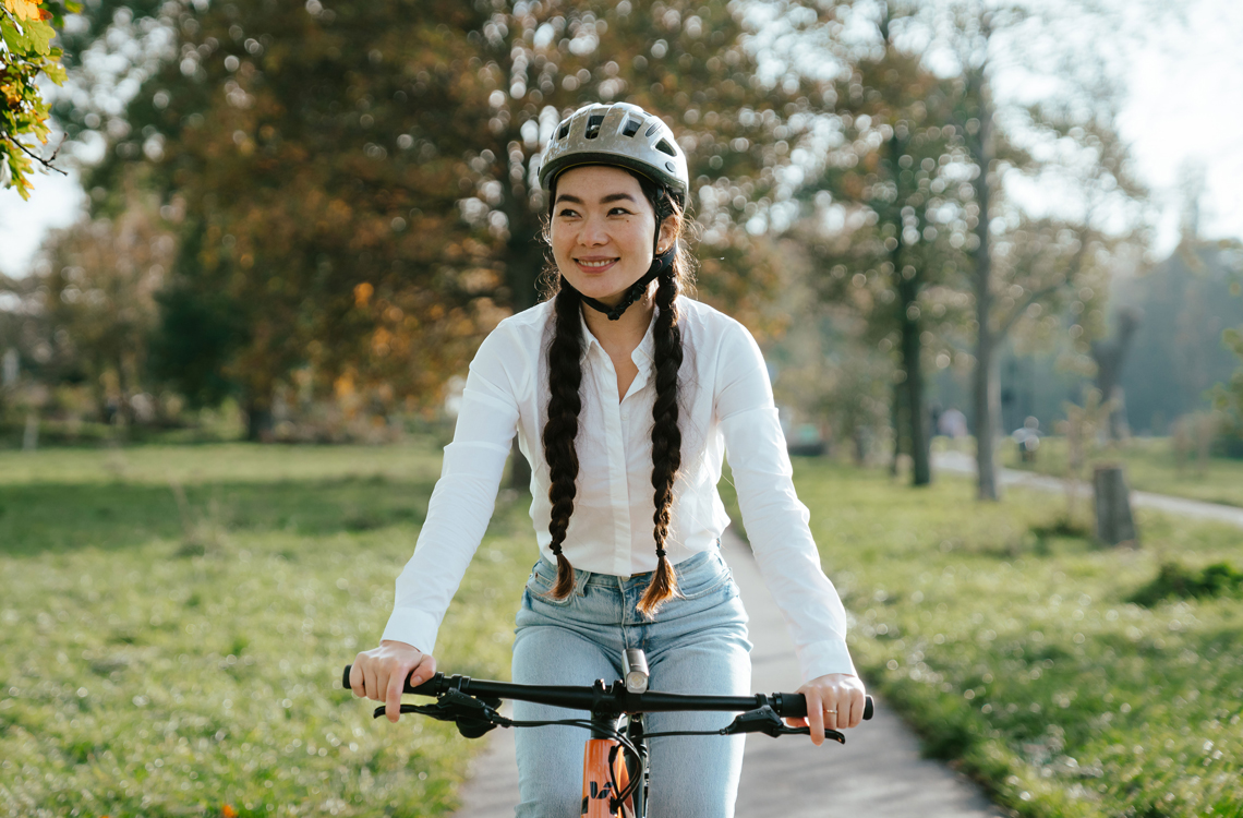 Pretty 2024 bike helmet