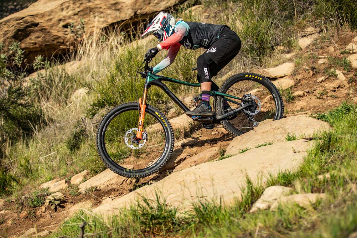 replacing forks on a mountain bike