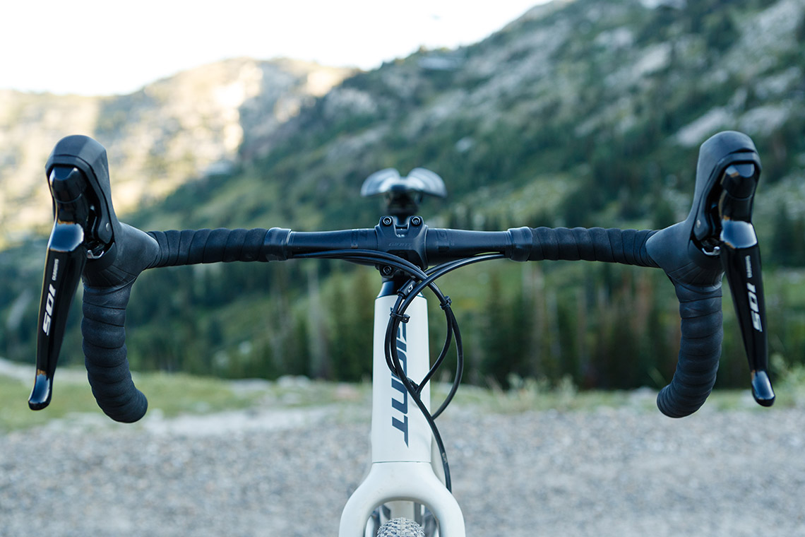 front on of a gravel bike