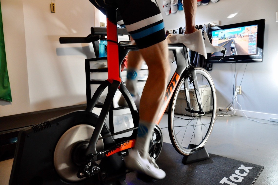 giant bicycle trainer