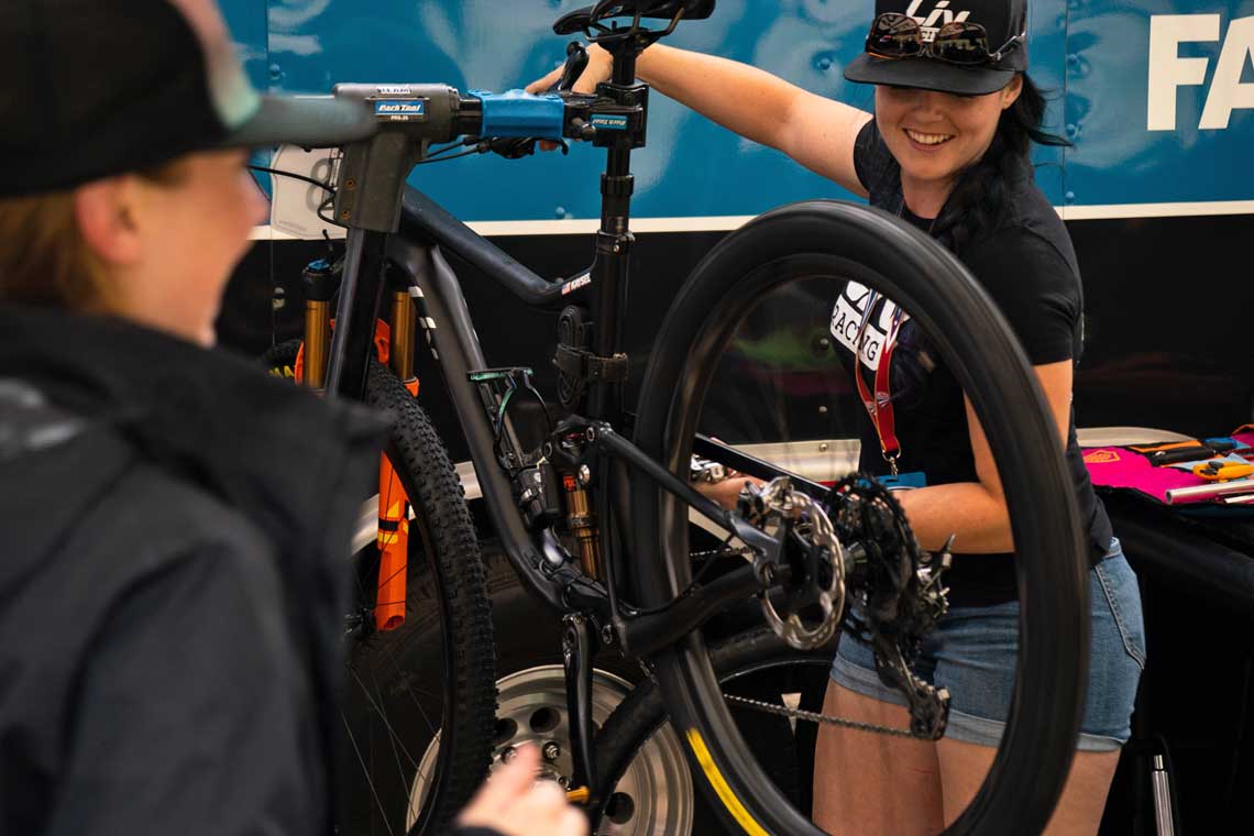 giant bike repair near me